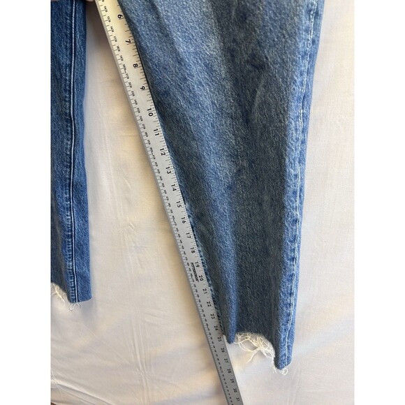 Abercrombie & Fitch Mom Jean Ultra High-Rise Raw Hem Paper Bag Waist Women's 0 - Picture 6 of 7